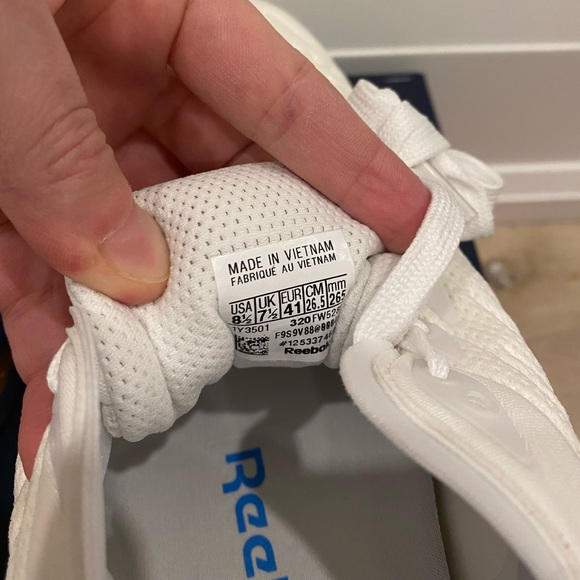 Reebok Shoes size 8.5 *brand new* - Picture 4 of 5